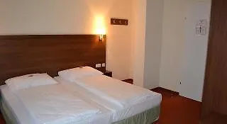 Belmondo Salzburg Hotel
